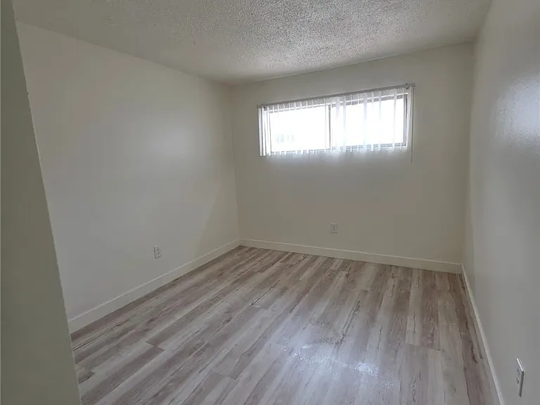 1107 E Desert Inn Rd #9 — Photo 6
