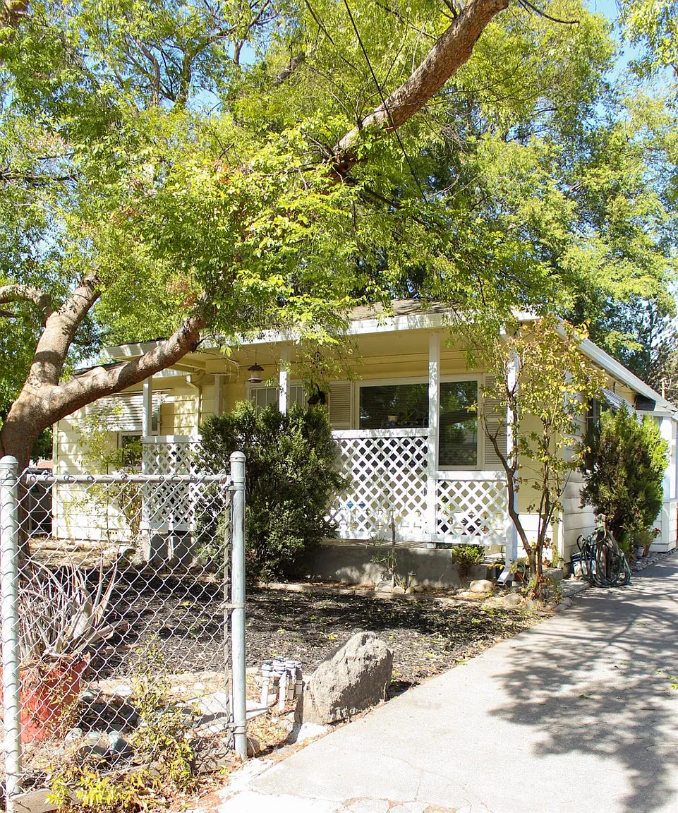 449 Elkhorn Blvd photo 1