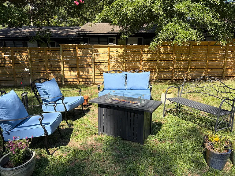 107 W Poplar Ave — Photo 14
