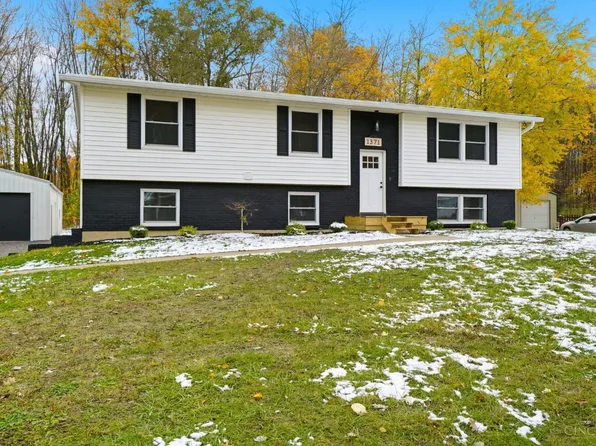 1371 Finch Ln, Milford, OH 45150