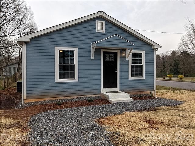 1st image of 875 Opal St