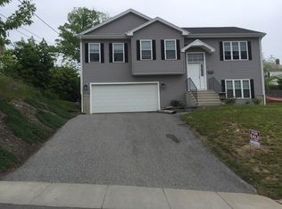 6 Hillcroft Ave, Worcester, MA 01606