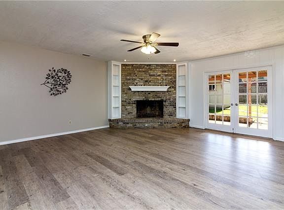 4th image of 4113 Fairbanks Ct