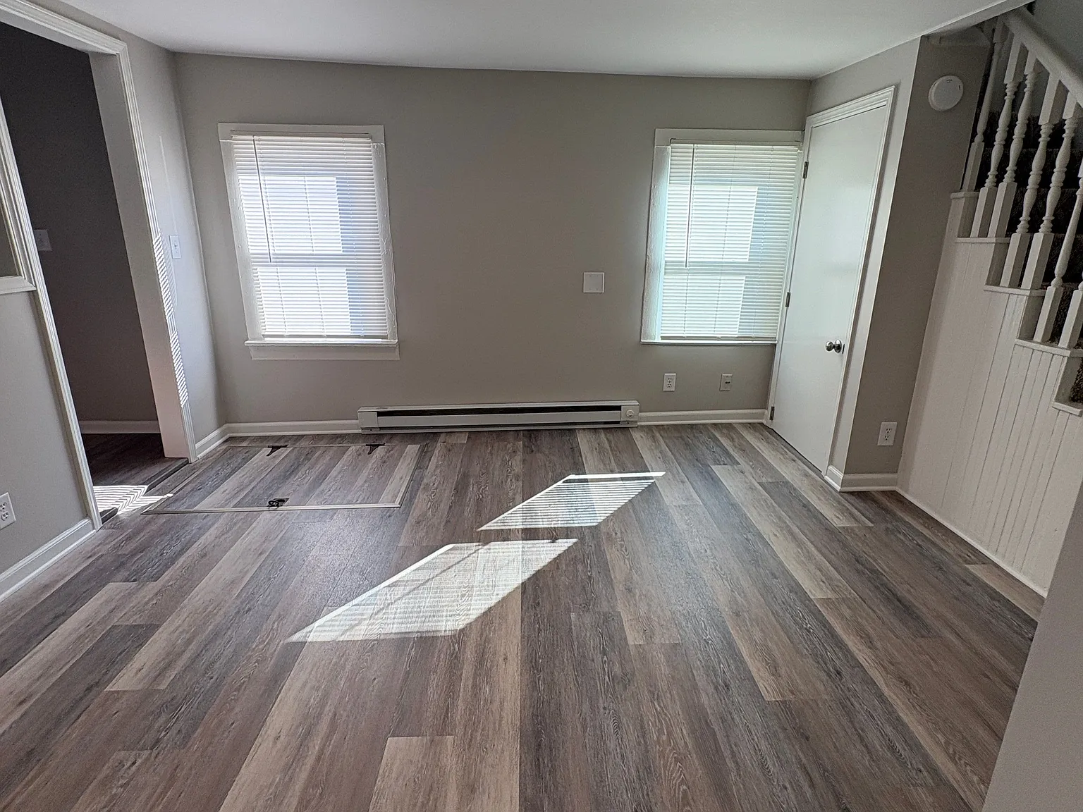 2 bed, 1.0 bath, 510 sqft, $895 — Photo 2