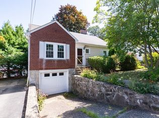81 Prentice St, Waltham, MA 02451