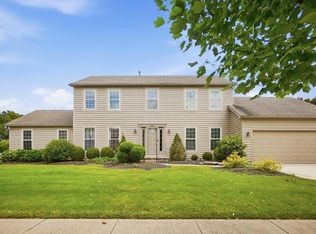 6137 Holywell Dr, Dublin, OH 43017