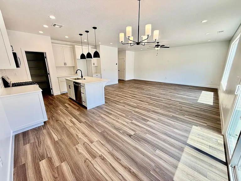4252 E El Capitan Way — Photo 20