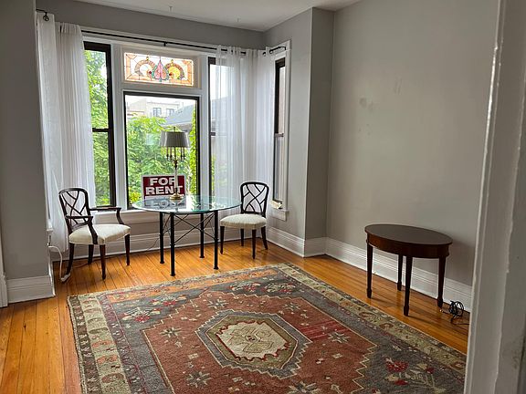 5th image of 3412 N Janssen Ave #2