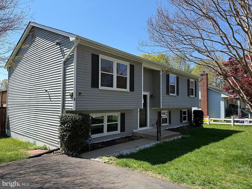 1st image of 4 Jenbeck Ct