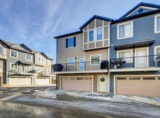 444 N Legacy Point SE, Calgary, AB T2X3Z3
