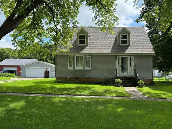 211 S Ontario St, Pomeroy, IA 50575