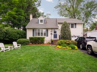 508 Van Buren St, Ridgewood, NJ 07450