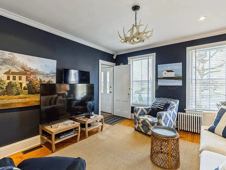 181 Madison St #1B — Photo 4