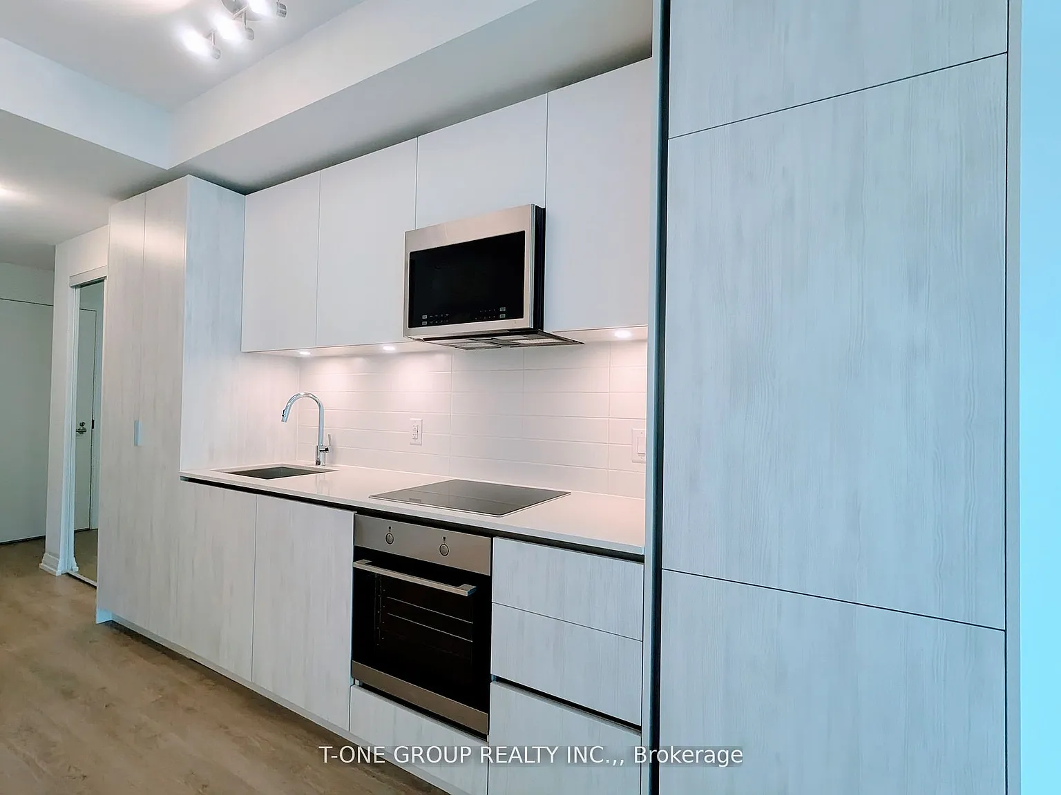 2 bed, $2,400 — Photo 3