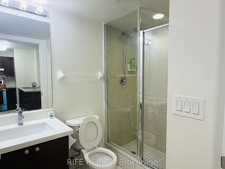 35 Hollywood Ave #517 — Photo 14