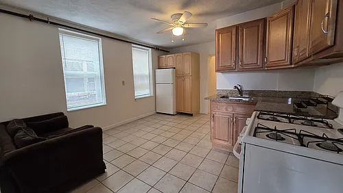 14 Battery St #4R Photo 1