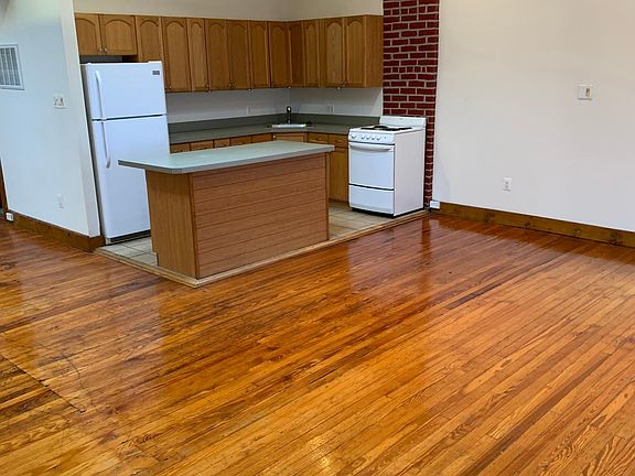 2nd image of 4713 N 16th St #2