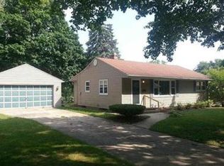 1005 Scottswood Rd, Rockford, IL 61107