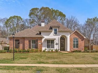 631 Ashley River Rd, Shreveport, LA 71115