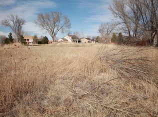 461 W Palmer Lake Dr, Pueblo, CO 81008