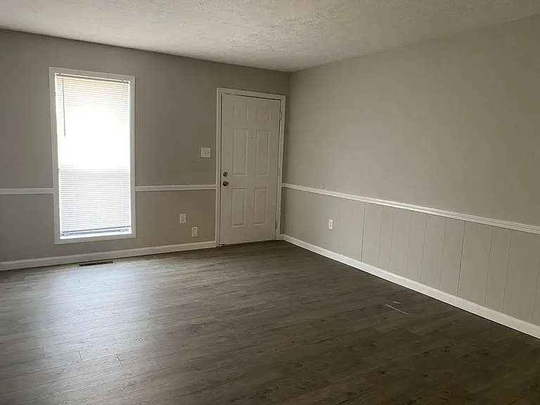 102 Hillshire Cv #R — Photo 4