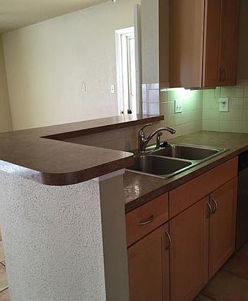3rd image of 4500 E Oltorf St #D-416