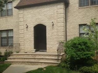 66 Falls Bridge Dr #469, Totowa, NJ 07512