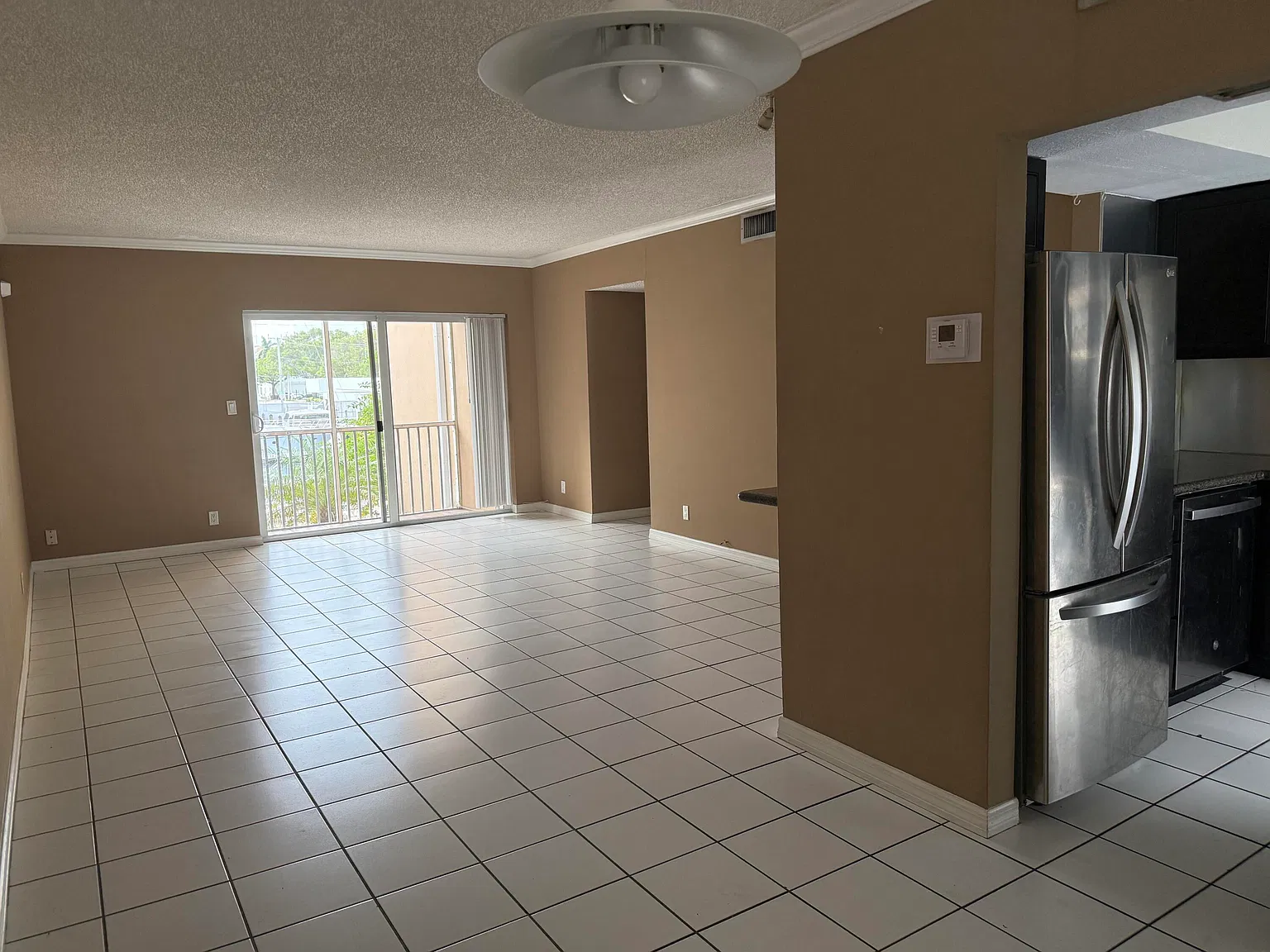 2 bed, 2.0 bath, 940 sqft, $2,275 — Photo 4