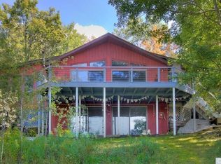 100 Rockledge Rd, Hillsdale, NY 12529