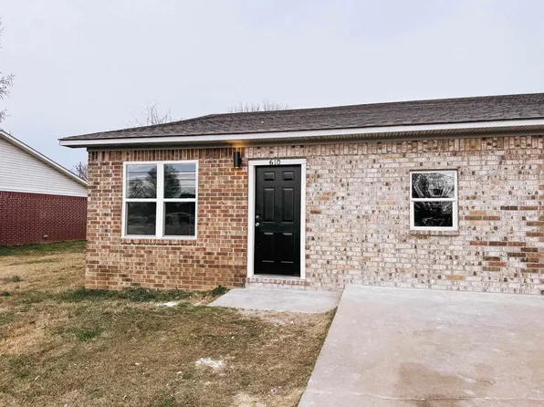 608-610 Lucas St, Clarksville, AR 72830