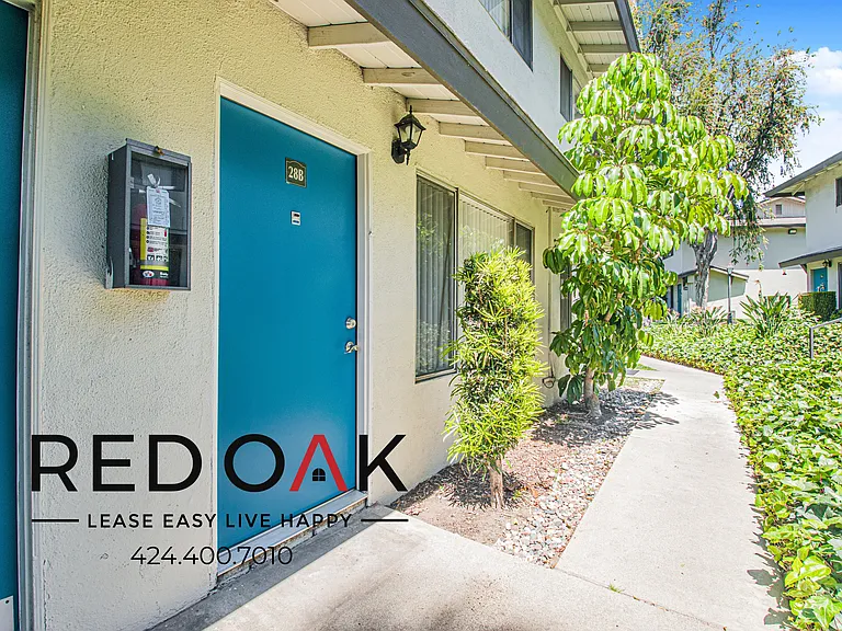 151 Drake St #28B — Photo 12