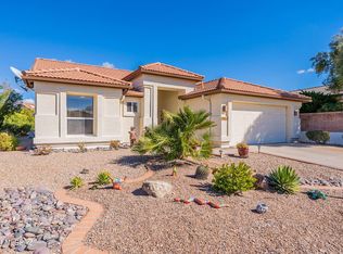 1514 N Bank Swallow Rd, Green Valley, AZ 85614