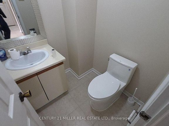 4th image of 133 Creditstone Rd