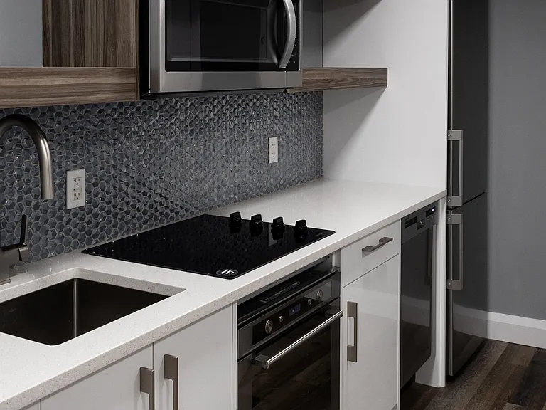 534 Lisgar St #7 — Photo 4