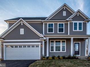 620 Collingwood Dr, Fredericksburg, VA 22405
