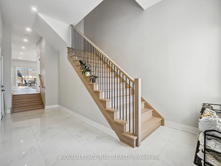 668 Quaker Rd #UPPER — Photo 3