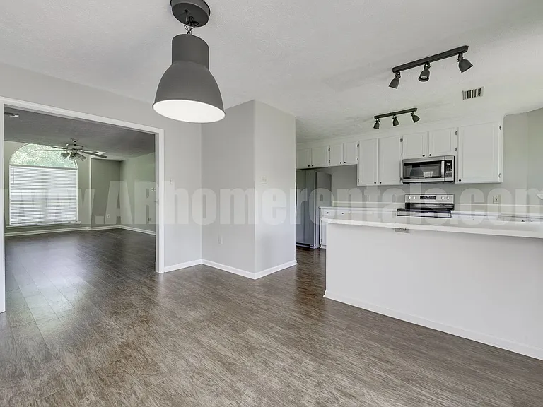 2765 Archer Ln — Photo 9