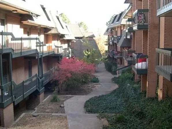Varsity Townhouses - Student Housing, 1555 Broadway St, Boulder, CO 80302