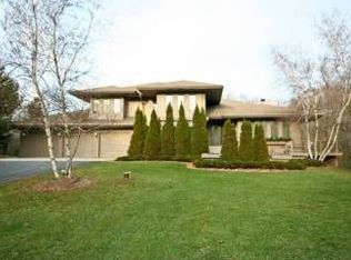 5532 5 Mile Rd, Racine, WI 53402