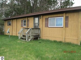 3544 Nimrod Rd, Traverse City, MI 49685