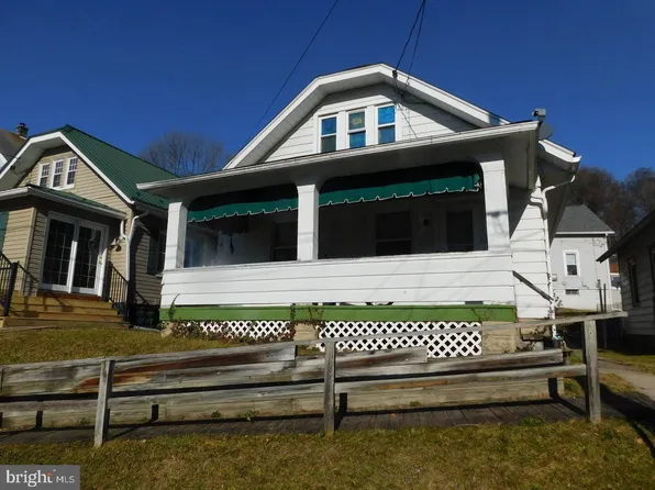 3 Woods Ln, Lewistown, PA 17044