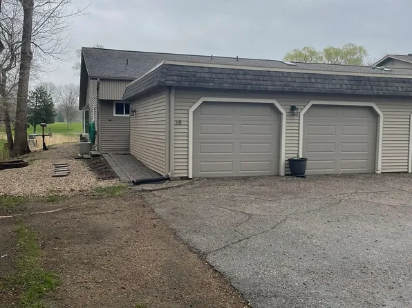 2100 Country Club Dr Unit 10, Okoboji, IA 51355