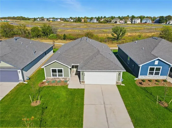 558 W Fountain St, Gardner, KS 66030