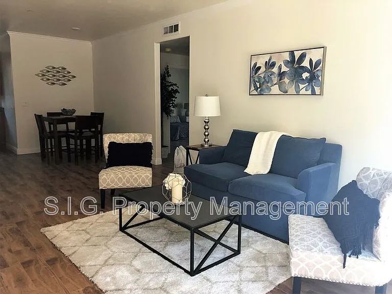10215 Tujunga Canyon Blvd #106 — Photo 11