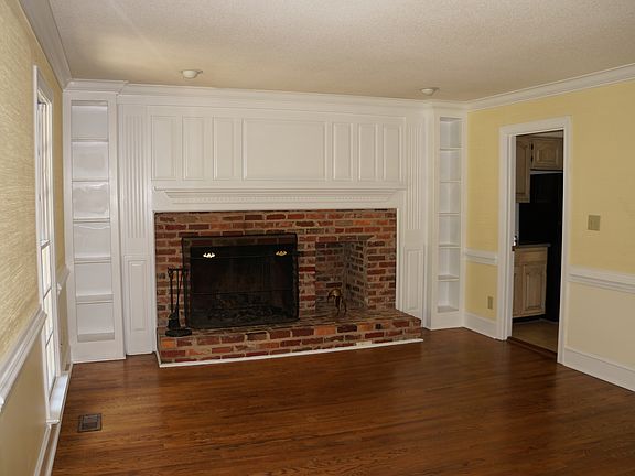 Living Rm view to Dining Rm