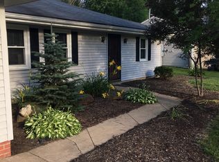 5921 Calico Ln, Canfield, OH 44406