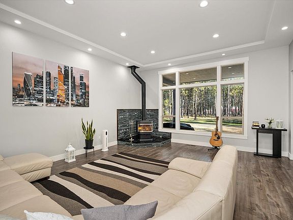 4th image of 6810 W Melville Rd