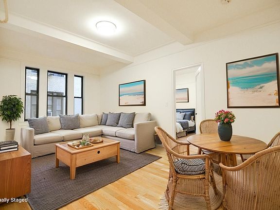 3rd image of 200 W 90th St Unit 3Y