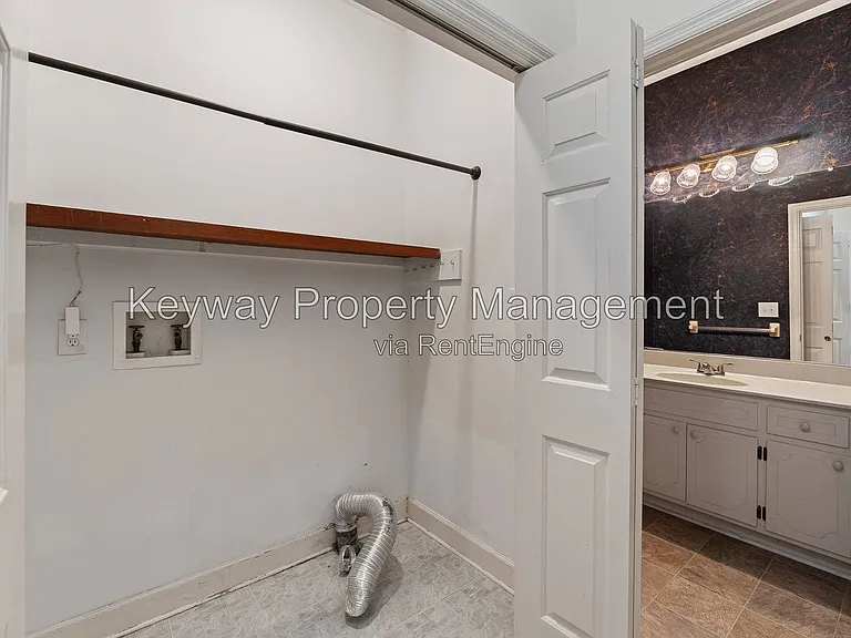 344 Folkstone Cir — Photo 11