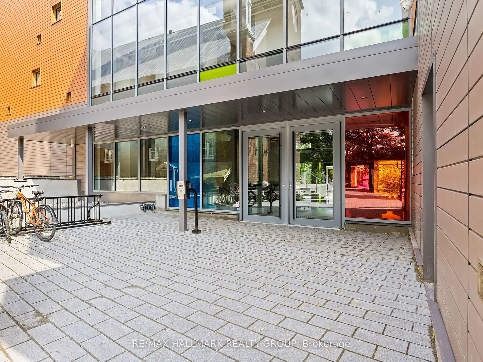 2 bed, $3,275 — Photo 2